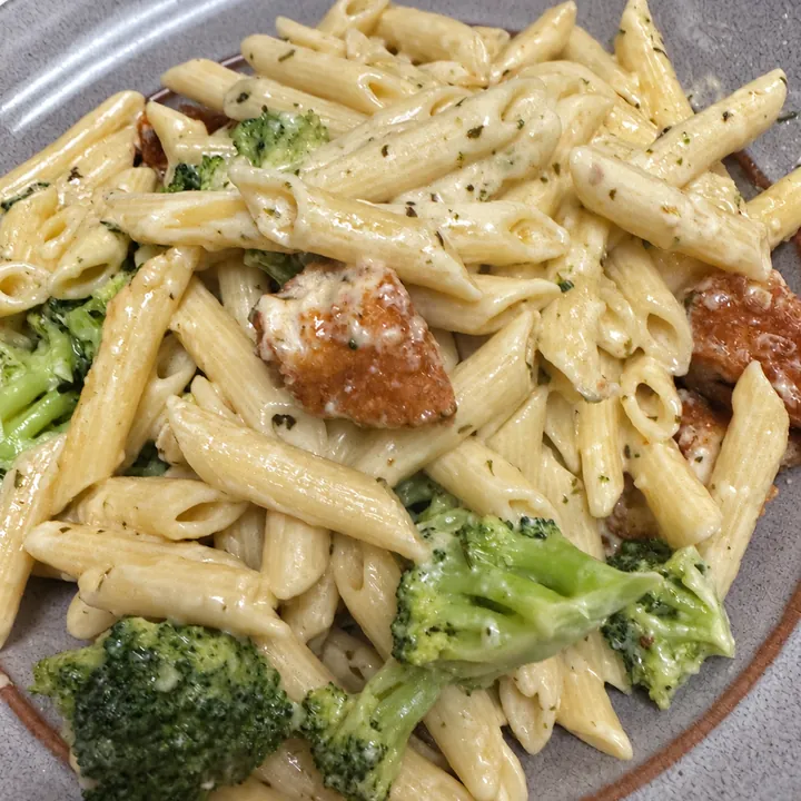 Chicken Broccoli Alfredo at Bobola's Restaurant in Nashua NH